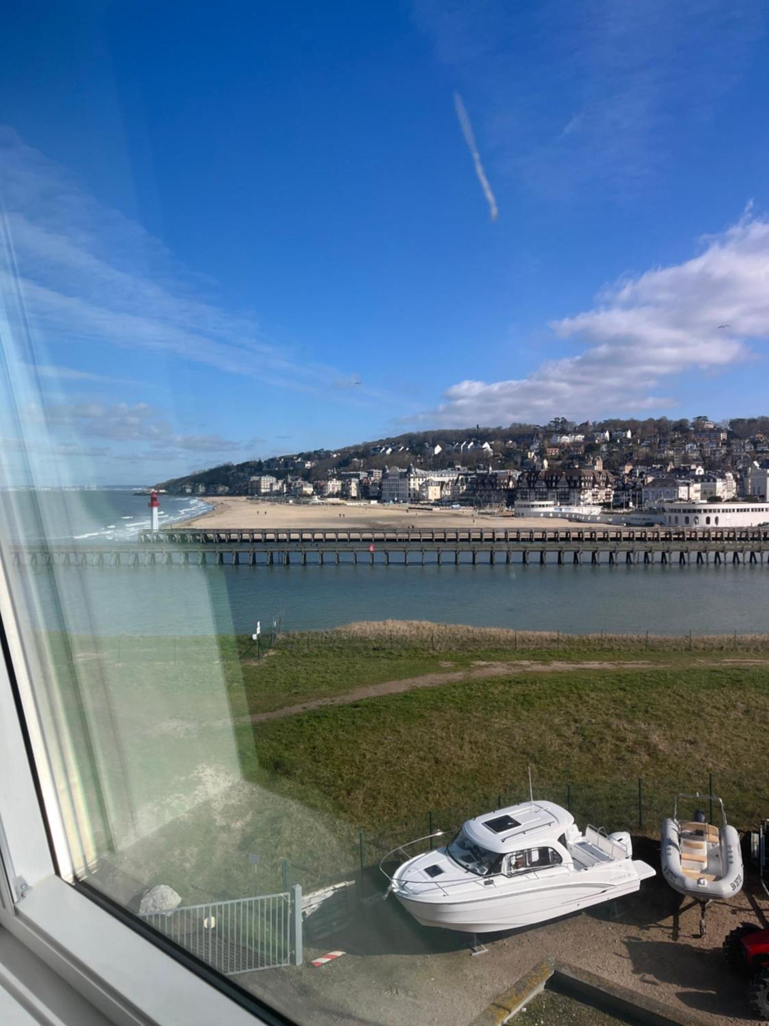 Mon Balcon Face A La Mer - Les Marinas Deauville Buitenkant foto